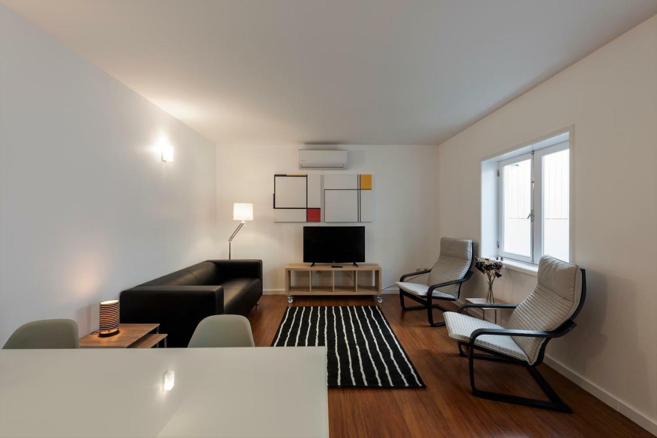 Ateneu Guesthouse ポルト エクステリア 写真